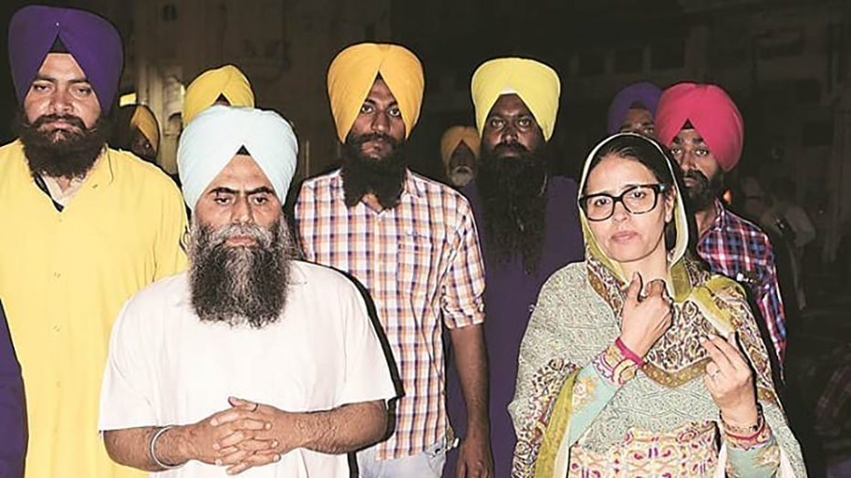 Prof Devinderpal Singh Bhullar with his wife Navneet Kaur (File Photo)